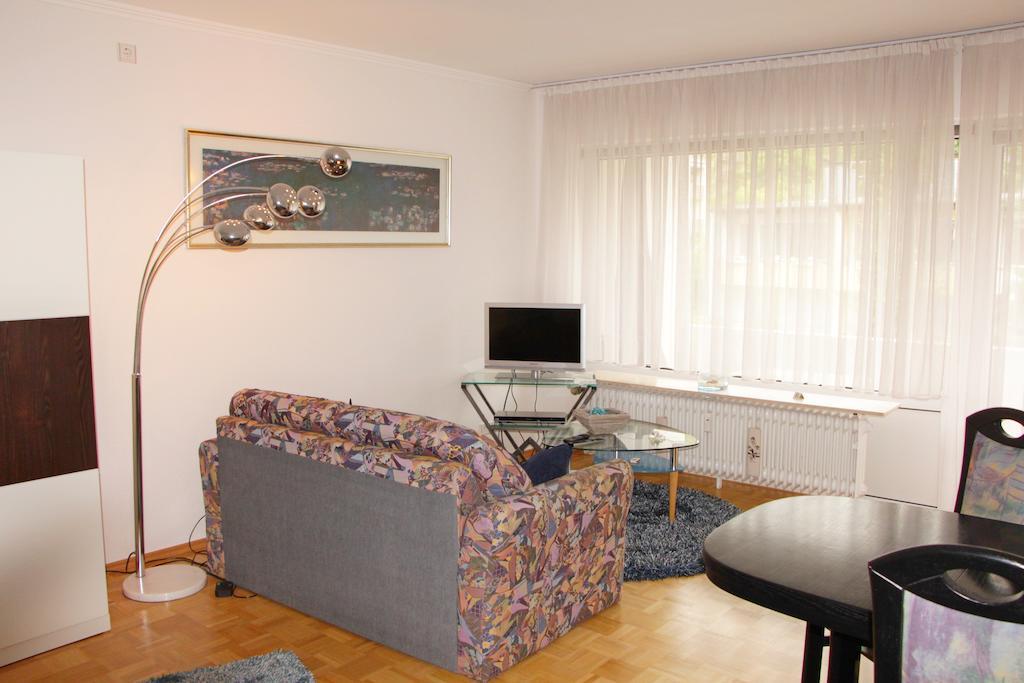 Ferienwohnung Bad Neuenahr الغرفة الصورة